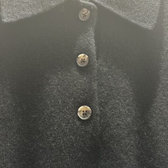 XS black cashmere sweater - Picture 3 of 4